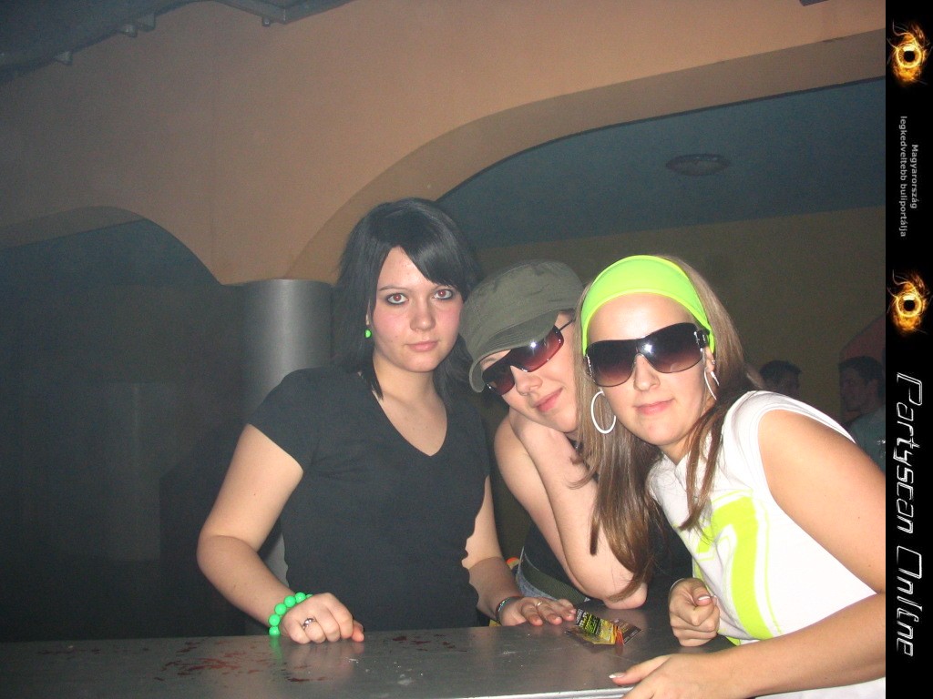 Kicsiny�t�shez kattints a k�pre!