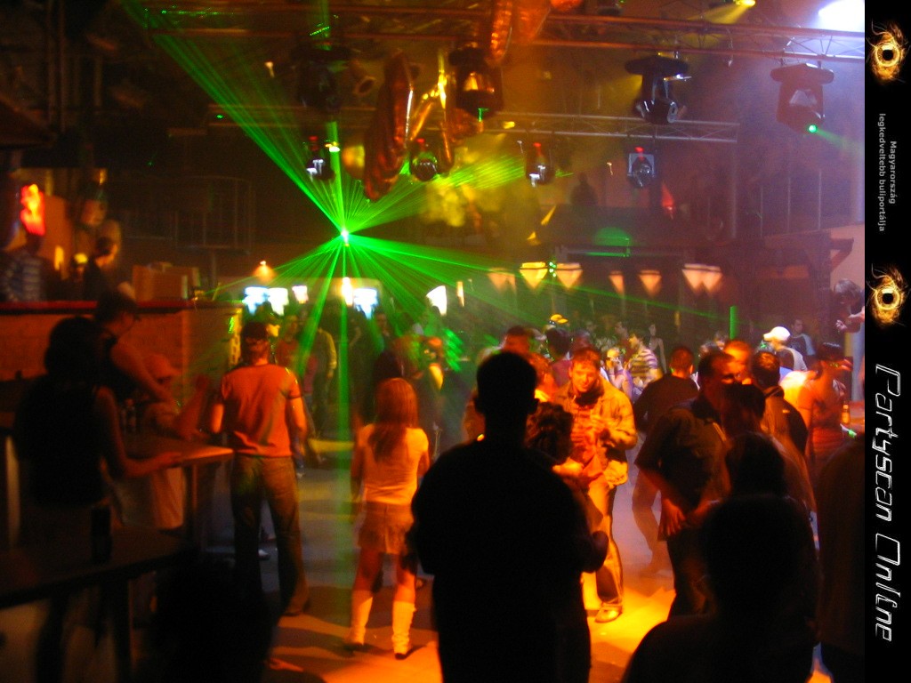 Kicsiny�t�shez kattints a k�pre!