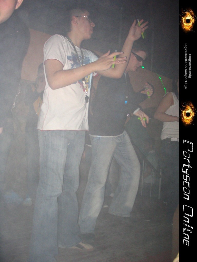 Kicsiny�t�shez kattints a k�pre!