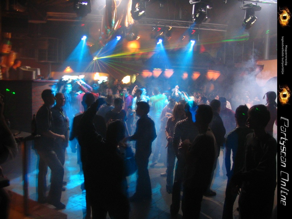 Kicsiny�t�shez kattints a k�pre!