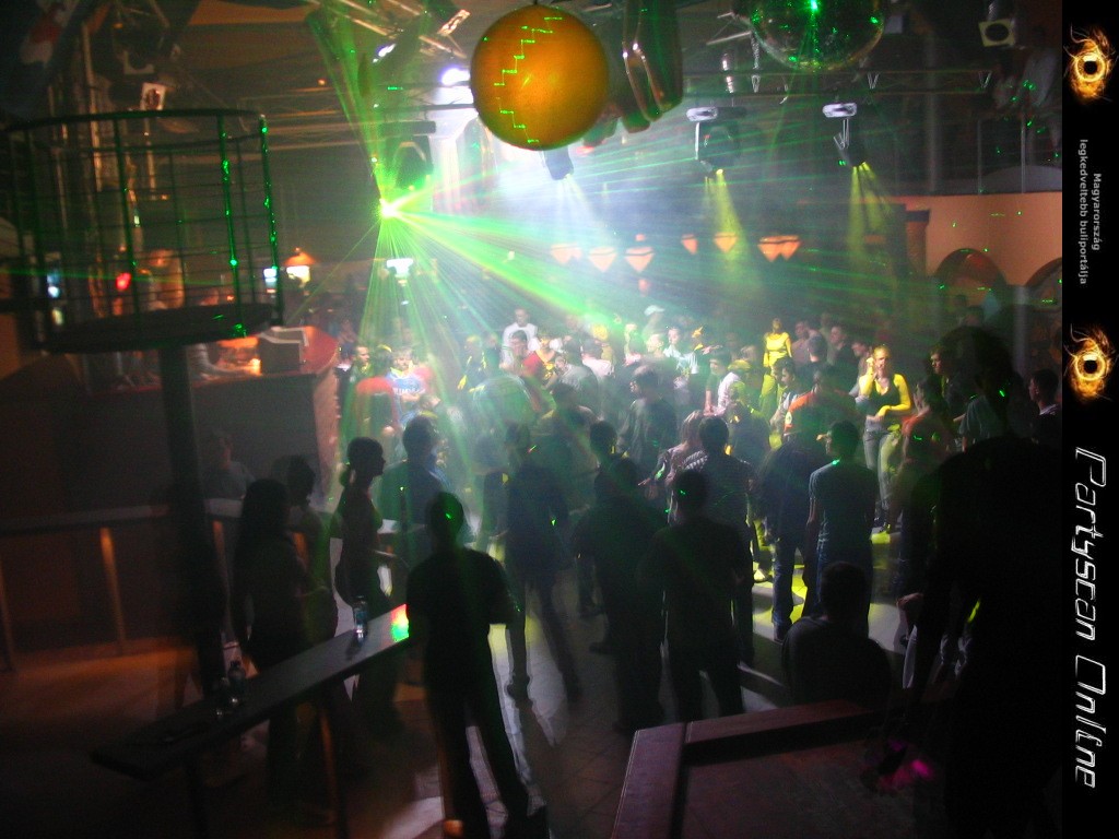 Kicsiny�t�shez kattints a k�pre!