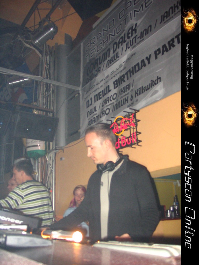 Kicsiny�t�shez kattints a k�pre!