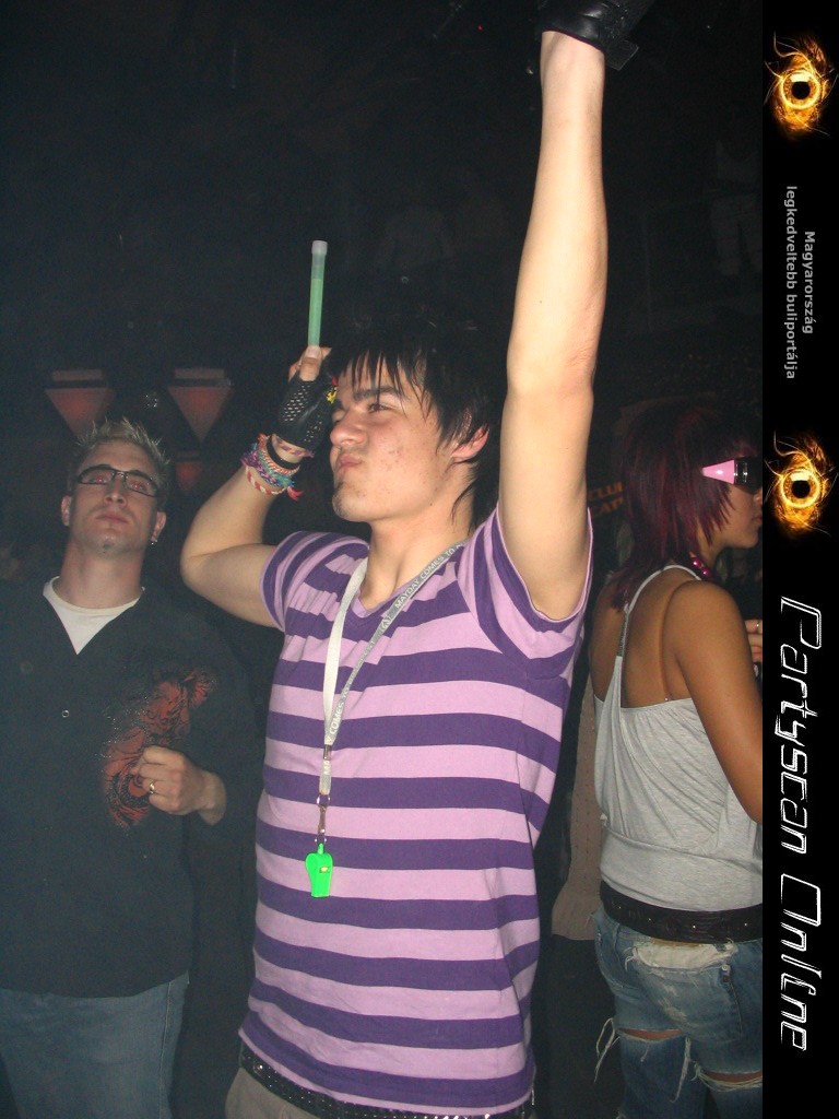 Kicsiny�t�shez kattints a k�pre!