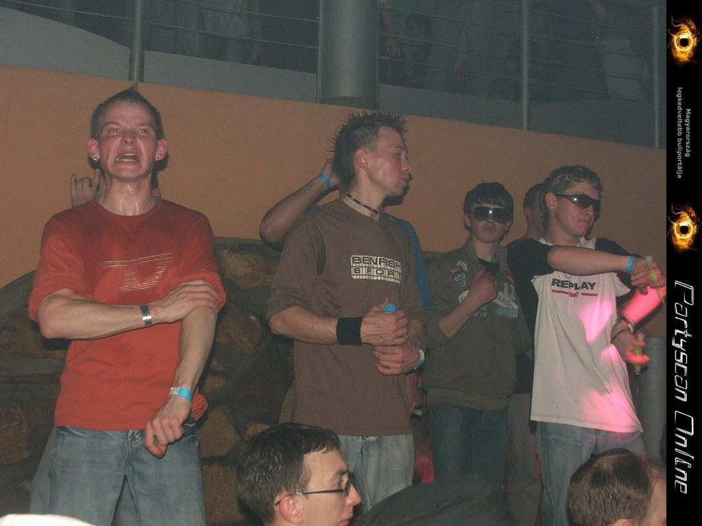 Kicsiny�t�shez kattints a k�pre!
