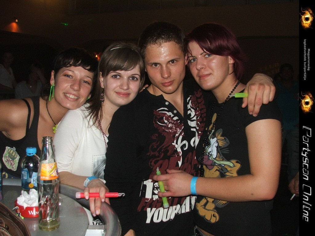 Kicsiny�t�shez kattints a k�pre!